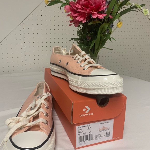 CONVERSE Chuck 70 Vintage Canvas Coral Low Top Shoes Unisex - Picture 3 of 8